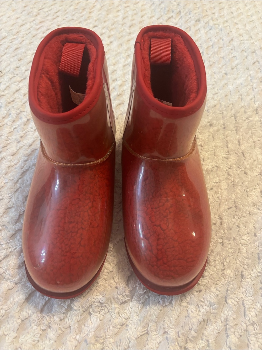 UGG Women's Classic Clear Mini Fashion Boot Lava Flow Size 6